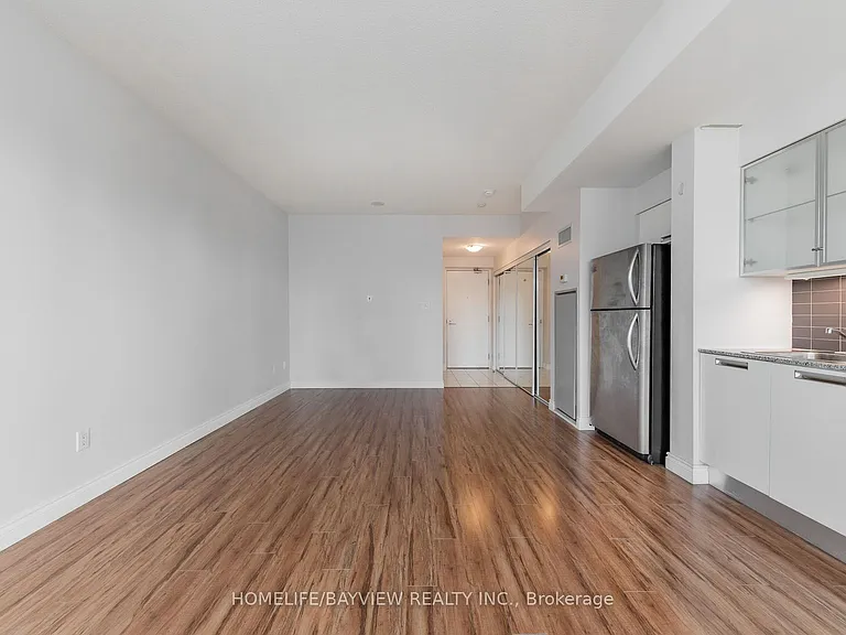 38 Grenville St #2405 — Photo 16