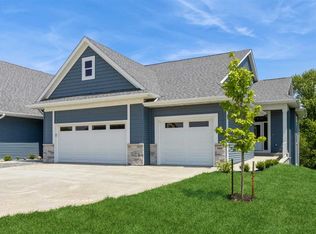 900 High Ridge Trl, Solon, IA 52333