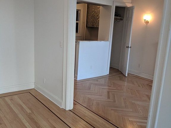 5th image of 163 W 4th St APT 2R