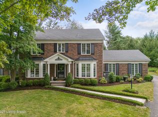 16 Autumn Hill Ct, Prospect, KY 40059