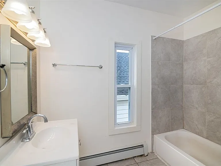 81 Gilbert St — Photo 6