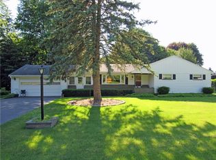 1583 Scribner Rd, Penfield, NY 14526