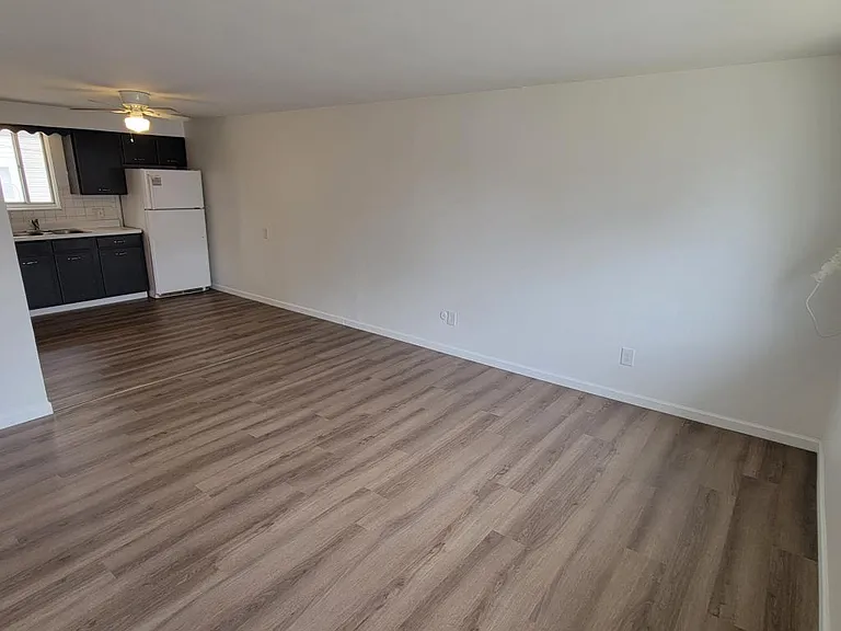 1529 Miami Ave — Photo 16