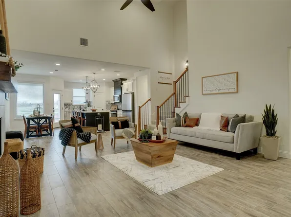 250 Legacy Blvd, Weatherford, TX 76085