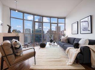 1050 Smithe St #1802, Vancouver, BC