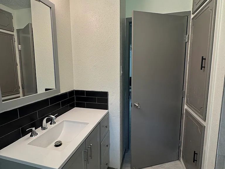 32 Woelfley Ln — Photo 11