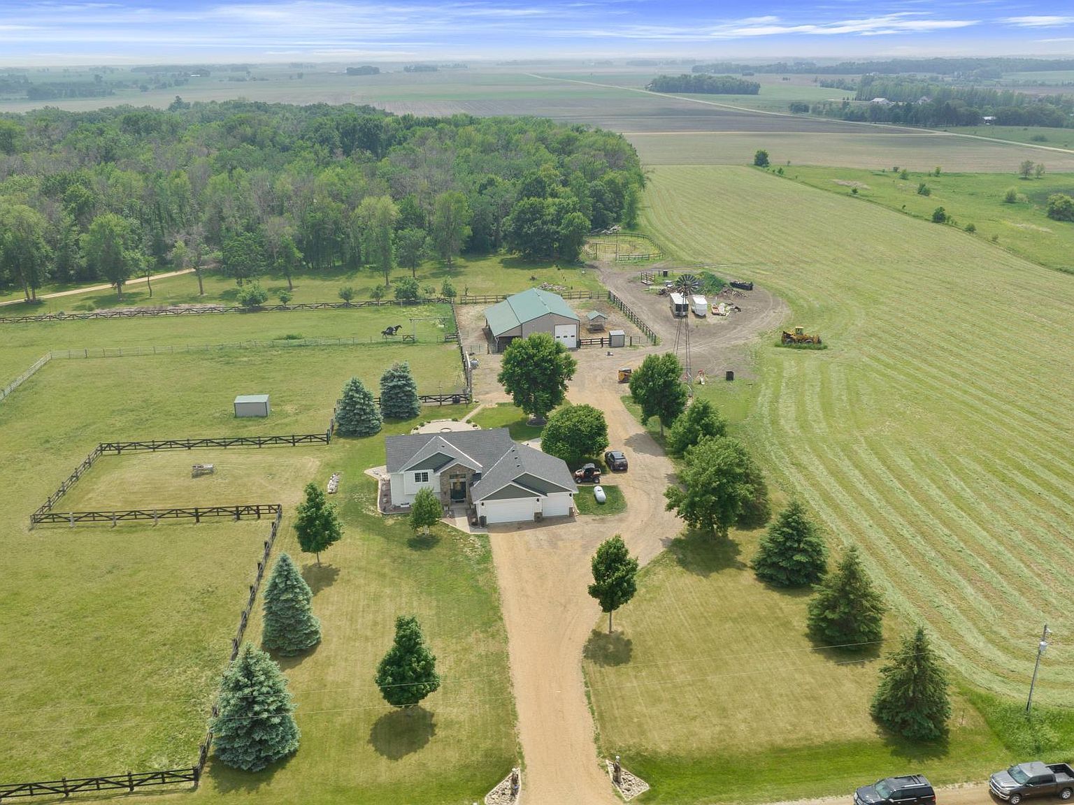 11295 W 260th St, Belle Plaine, MN 56011 Zillow