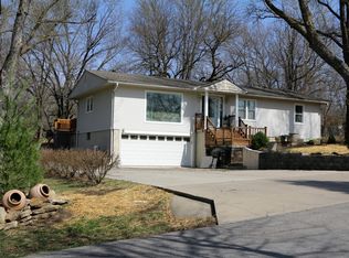 700 NW 78th Ter, Kansas City, MO 64118