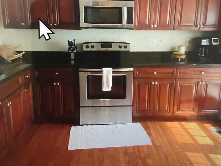 9881 High Water Ct — Photo 2