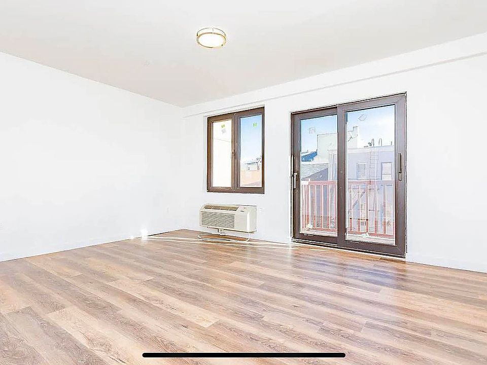 1st image of 16 Lawton St #3