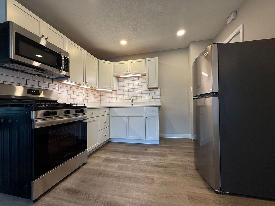 1st image of 833 Randolph Ave APT 3
