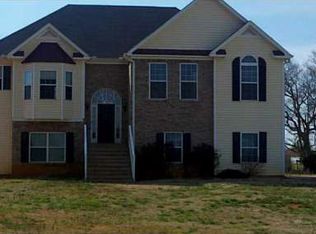 24 Balfour Dr, Taylorsville, GA 30178