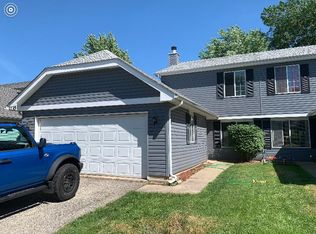 1135 Brockton Ct, Aurora, IL 60504