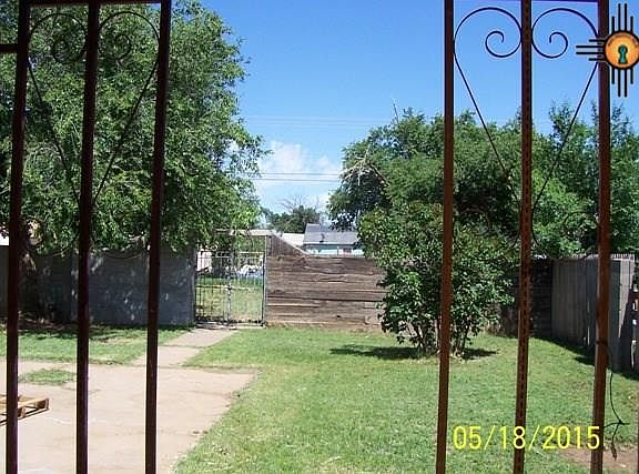2nd image of 809 West St