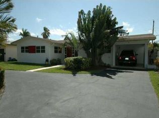 1006 SE 10th St, Deerfield Beach, FL 33441