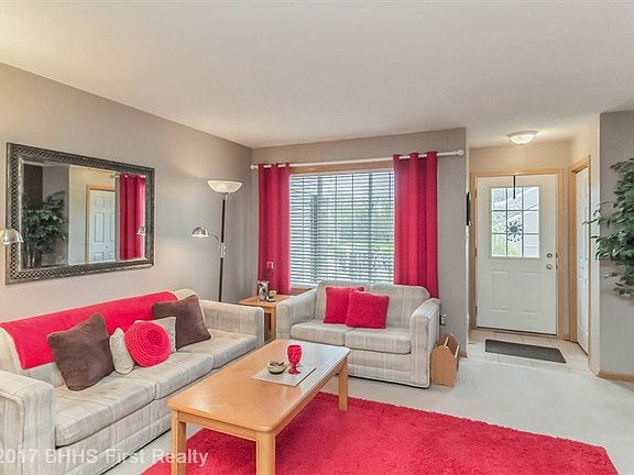 2nd image of 6855 Woodland Ave Unit 1307