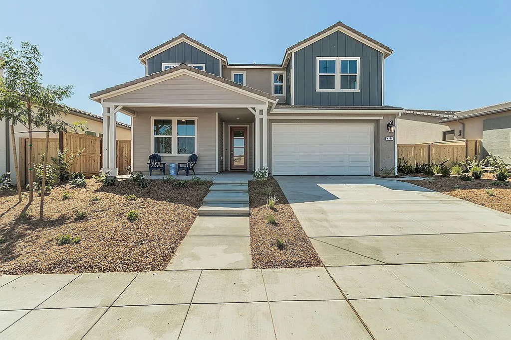 4264 Little Canyon Dr photo 1