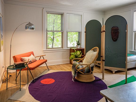 4th image of 1141 Holcomb Ave #307