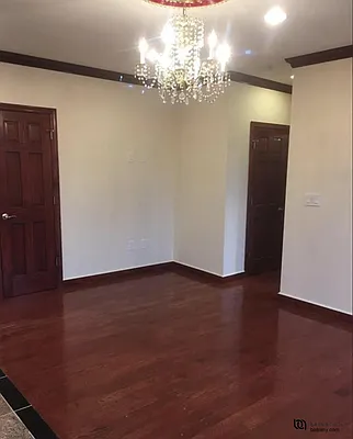 Rented by Batra Group Inc | media 40