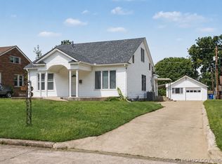 1608 S Knoxville Ave, Tulsa, OK 74112