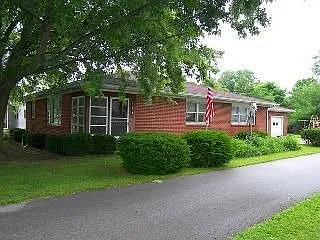 175 Losee St photo 1