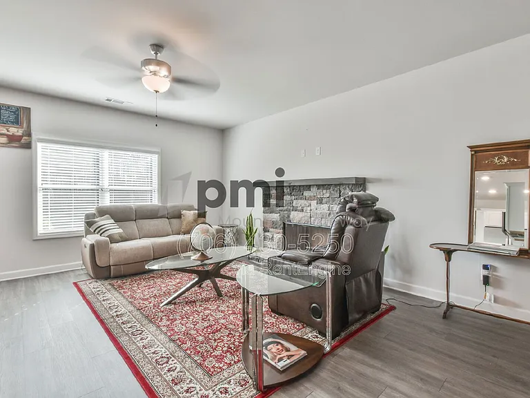 6306 Pine Ridge Point — Photo 7