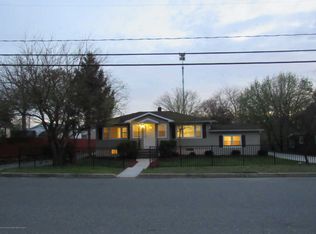 131 Roosevelt Ave, Howell, NJ 07731