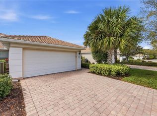 8664 Genova Ct, Naples, FL 34114