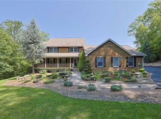 102 Clinton Rd, Tuxedo Park, NY 10987