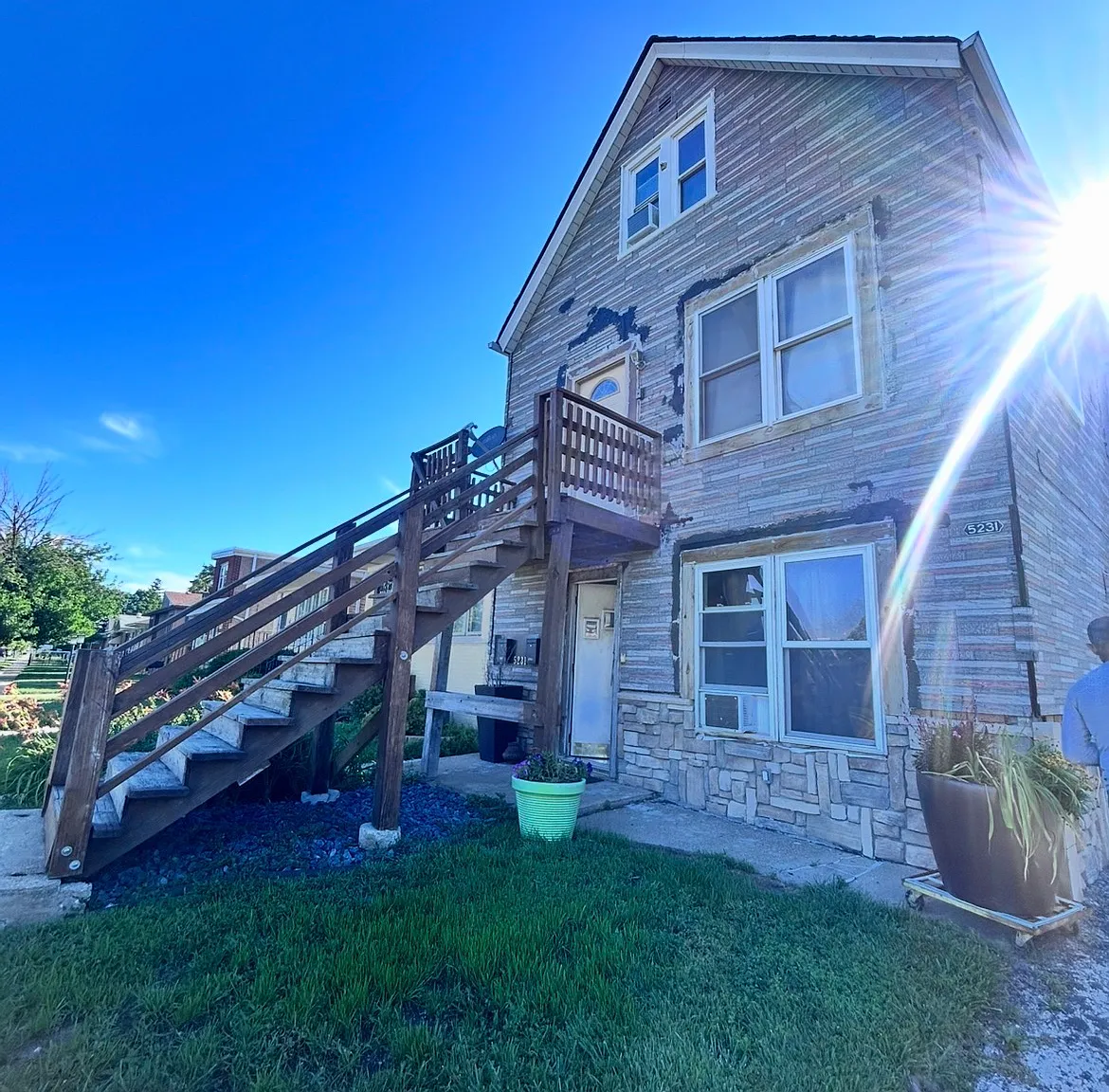 2 bed, 1100 sqft, $1,800 — Photo 1