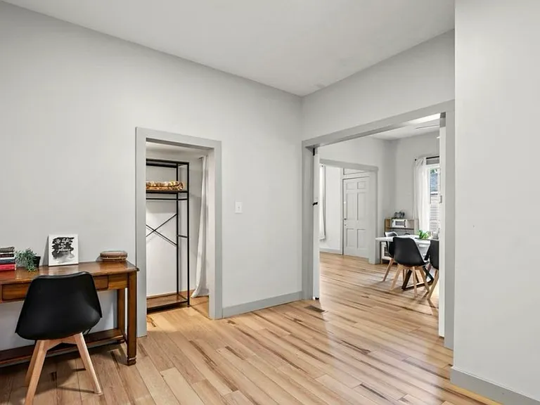 406 W Masterson Ave — Photo 5