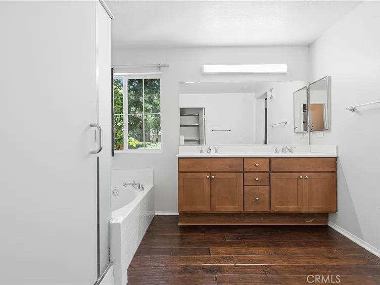 15 Platinum Cir — Photo 14