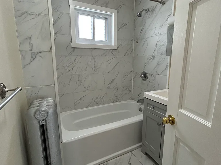 45-47 Selden St #1 — Photo 5