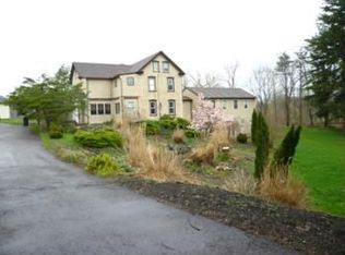 1225 Grosstown Rd, Pottstown, PA 19464