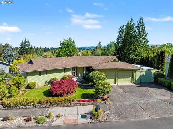 407 SW 7th St, Gresham, OR 97080