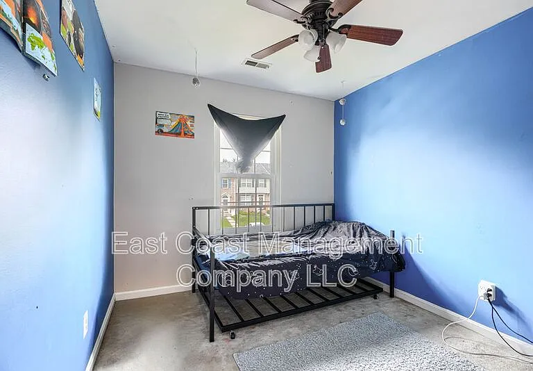 403 Deerhill Cir — Photo 15