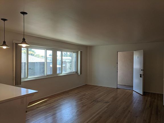 2nd image of 1623 Garden St APT 3