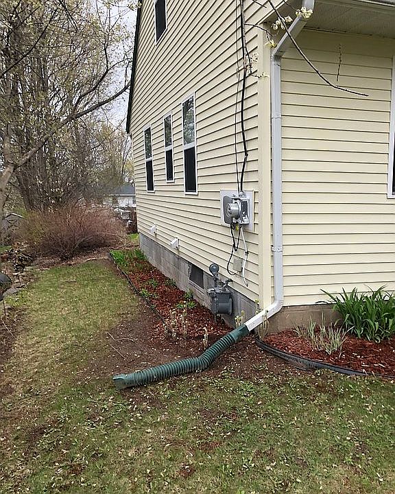 2nd image of 82 Home Ave