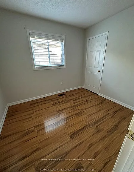 39 Robideau Pl — Photo 50