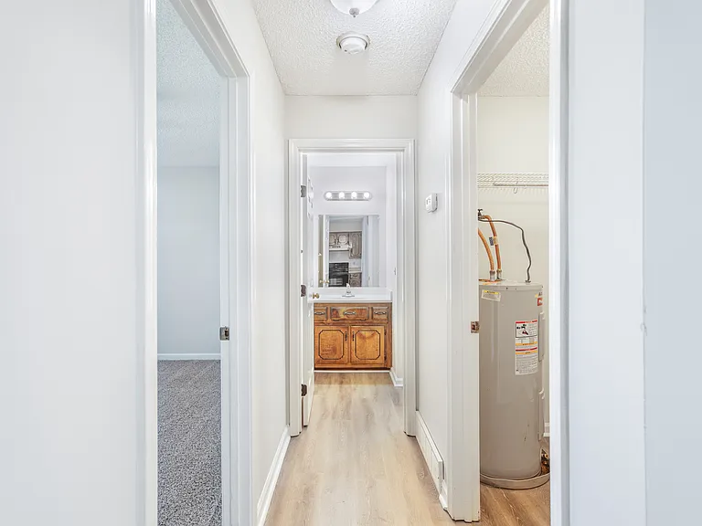 1724 McGregor Ct #1 — Photo 8