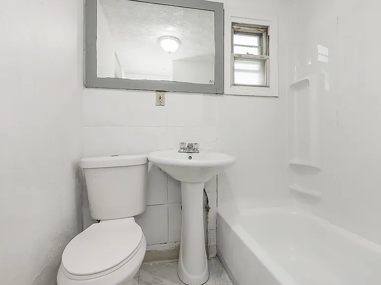 8700 Willard Ave #1 — Photo 6