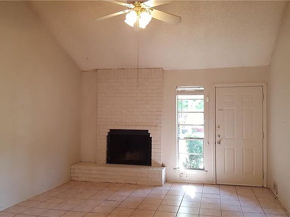 5th image of 1401 Westcott Dr #A