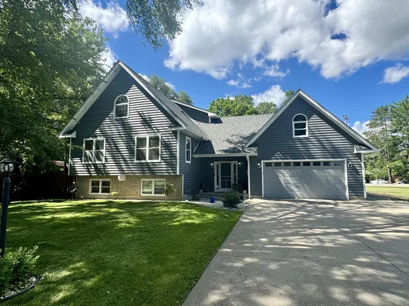 200 West Northwater STREET, Silver Lake, WI 53170