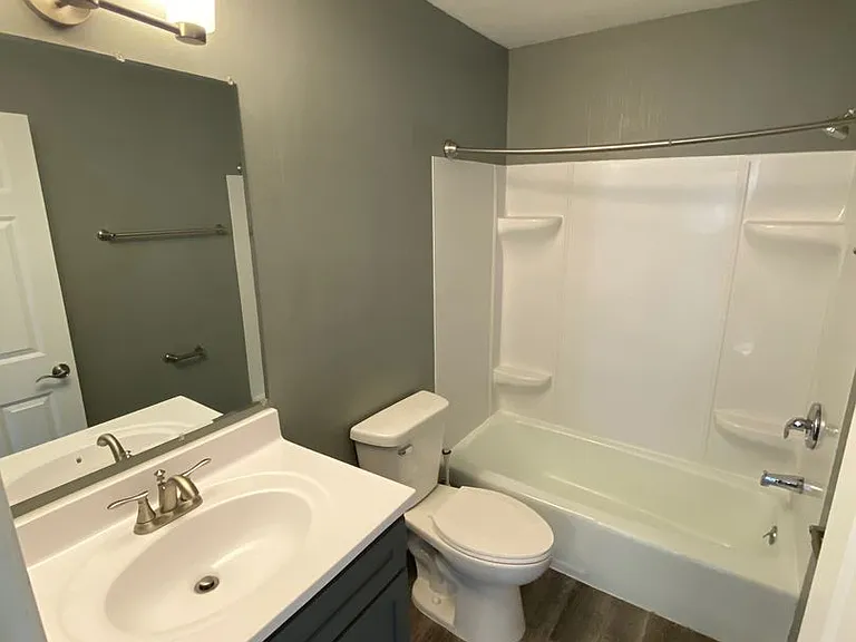 42nd Ave Apartment — Photo 18