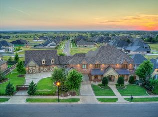 3200 Rolling Woods Dr, Norman, OK 73072