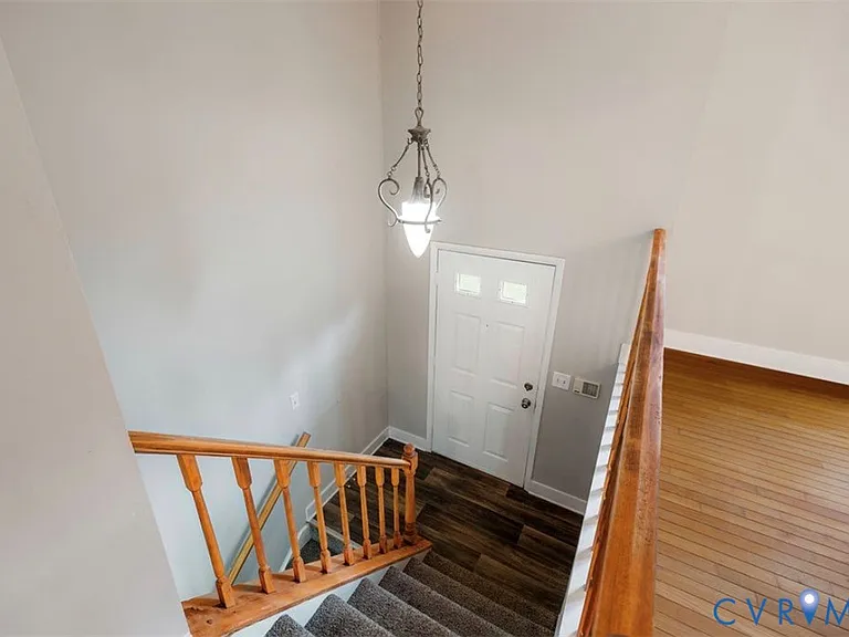 5712 Willowbranch Dr — Photo 2