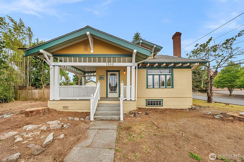 2nd image of 1502 Rainier Avenue