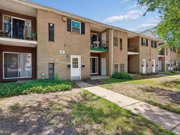 1294 Cooper St APT E8, Beverly, NJ 08010