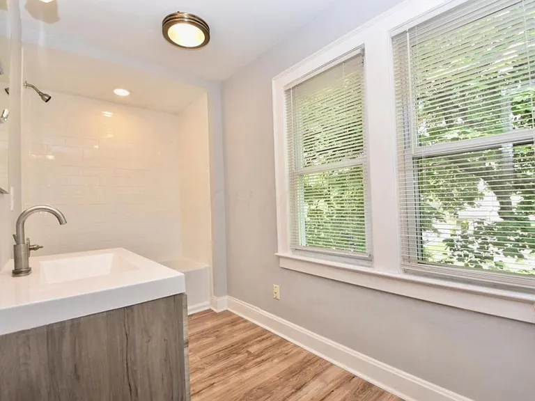 1167 Linwood Ave — Photo 14