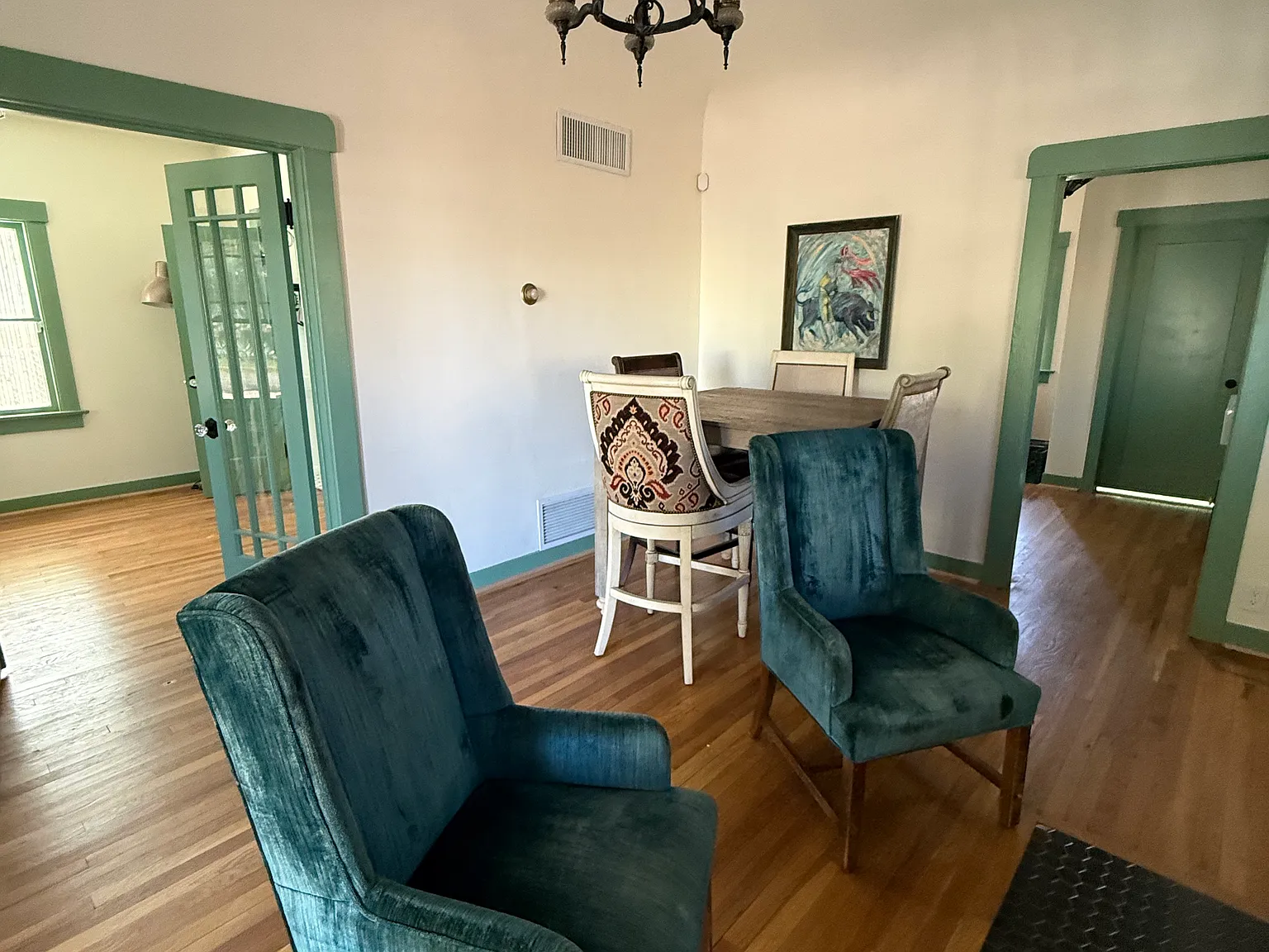 2 bed, 963 sqft, $2,000 — Photo 3